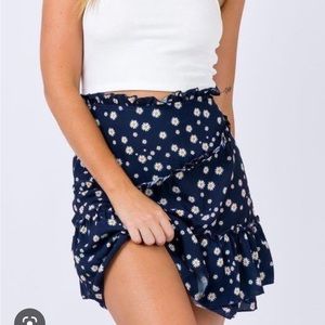 Princess Polly | Navy Floral Tiered Skirt Size 10